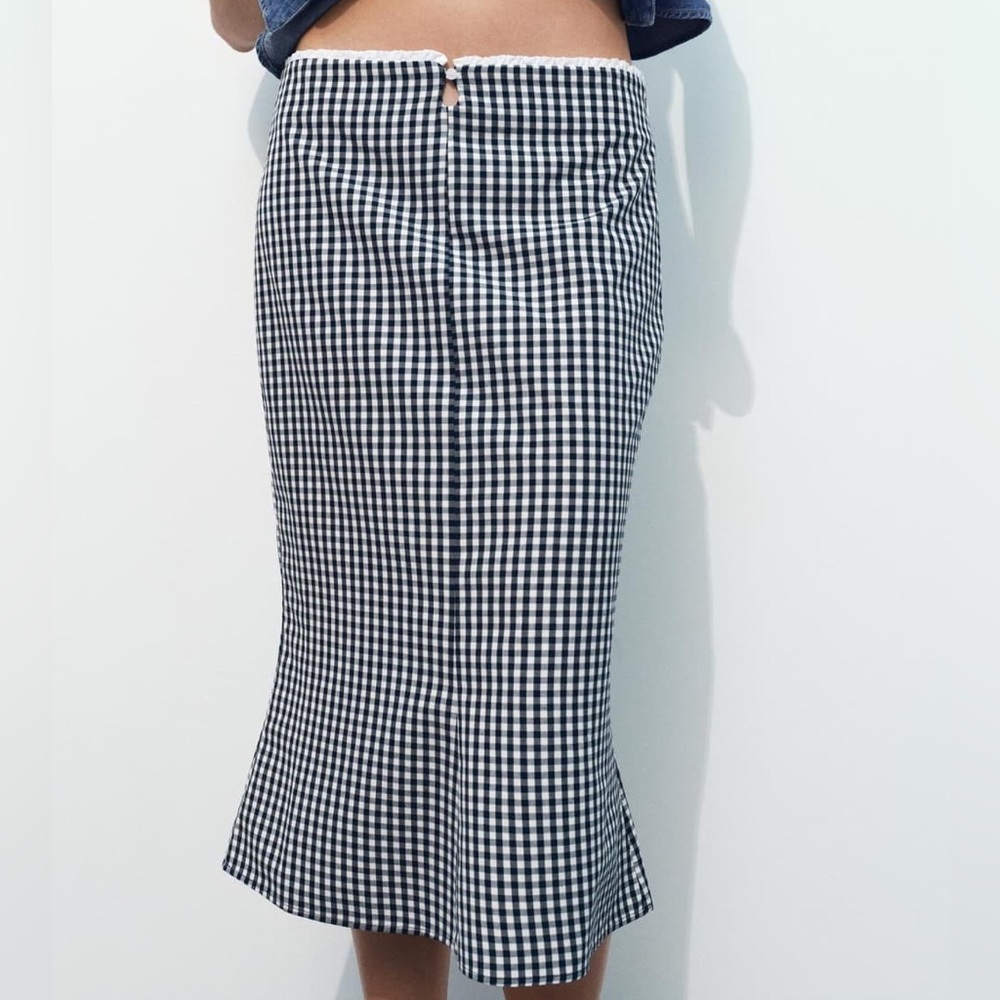 Zara Classic Black and White Gingham Skirt